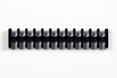 Kabelkam for 24 pins kabel, 2x12 Ø4mm spor, sort Default Title